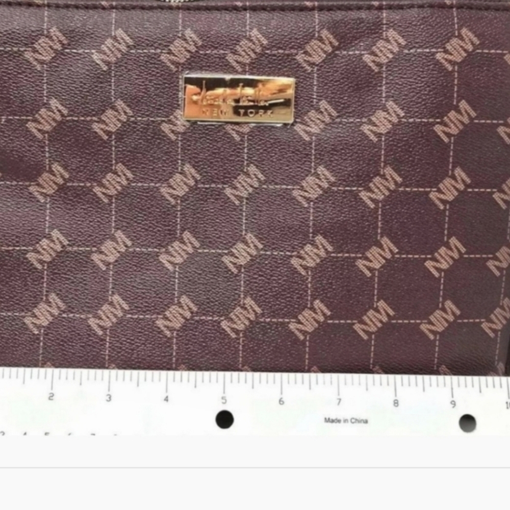 CLEARANCE! Nicole Miller 2-Piece Bag Set, Brown, Bag: 10×8×2.5, Pouch: 4×1, NWT - Picture 6 of 6